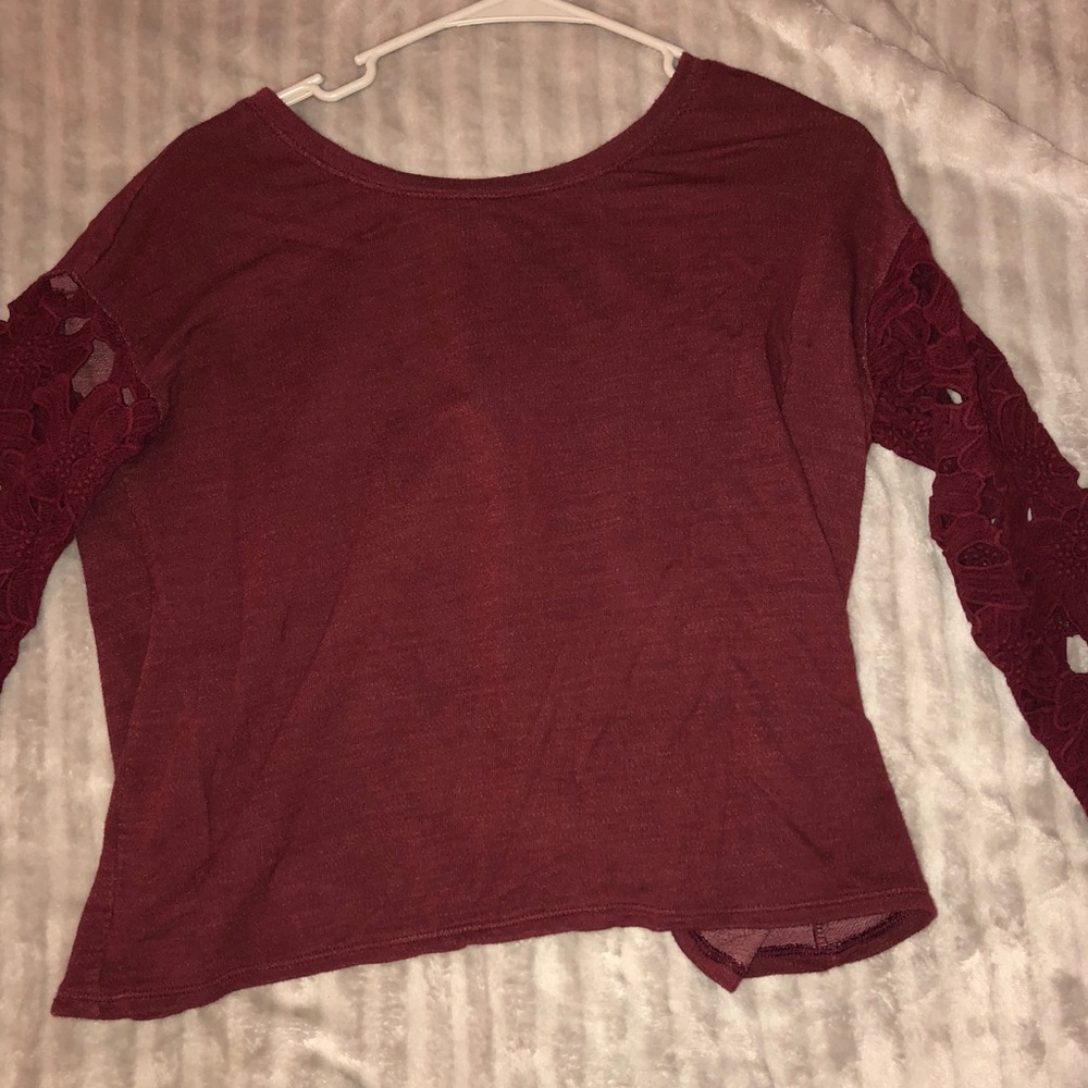 American Eagle shirt.